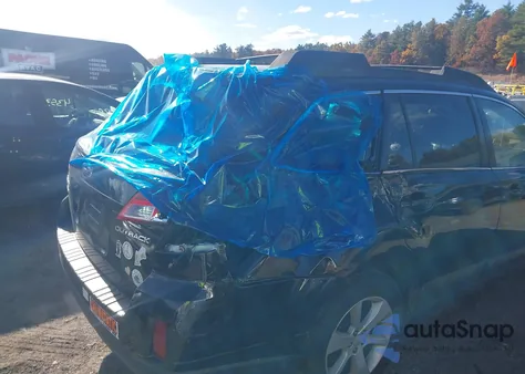 2013 Subaru Outback 2.5I Premium z USA, uszkodzony, nr VIN 4S4BRBCC1D3284352